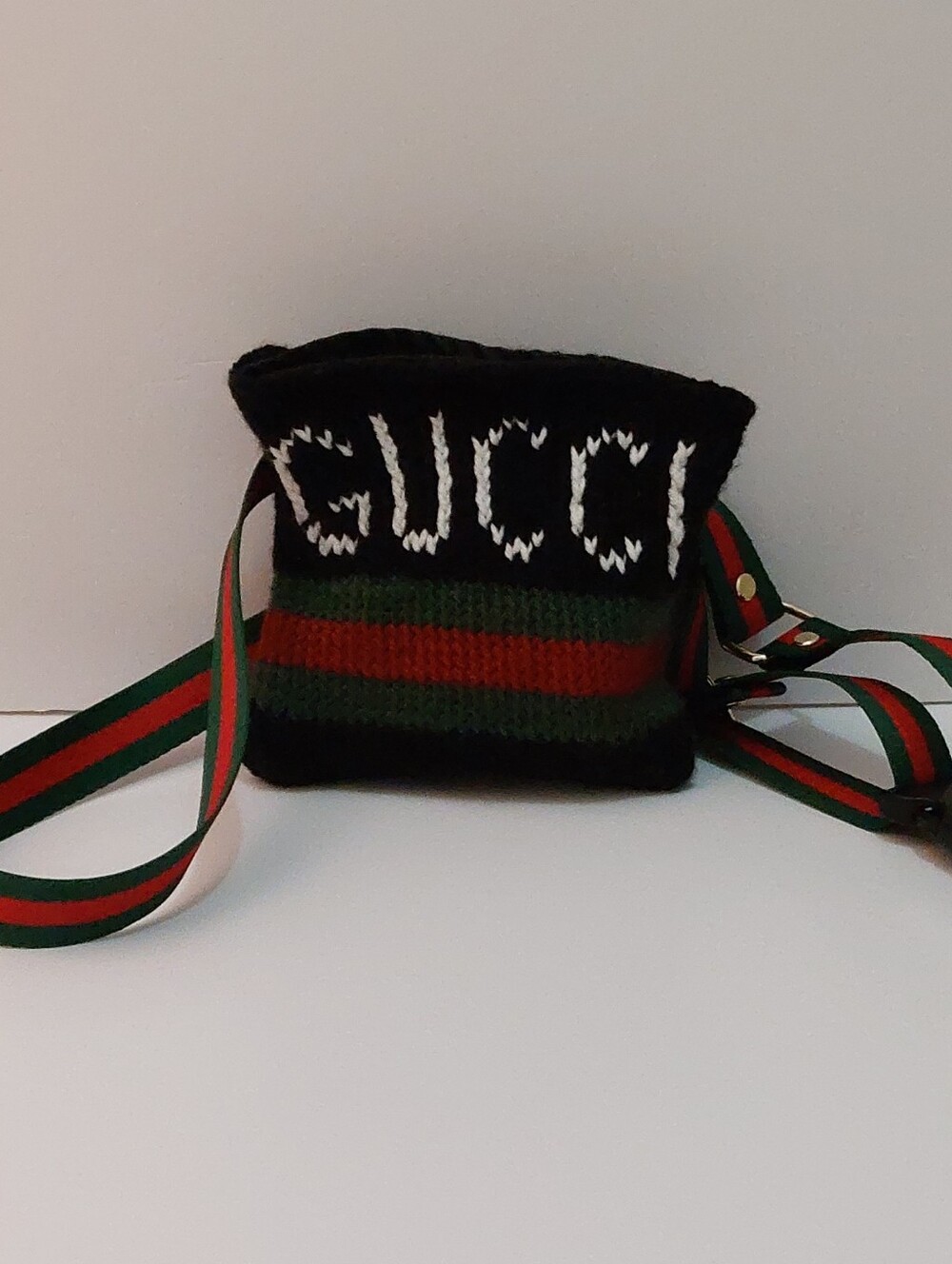 NEW Gucci Black Knit Belt Bag/Phone Case Green/Red Adjustable Strap - Picture 8 of 10